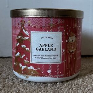 BATH & BODY WORKS WHITE BARN 3-WICK CANDLE APPLE GARLAND 14.5 oz NEW